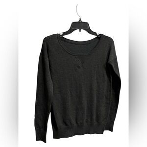 Grey long sleeve sweater